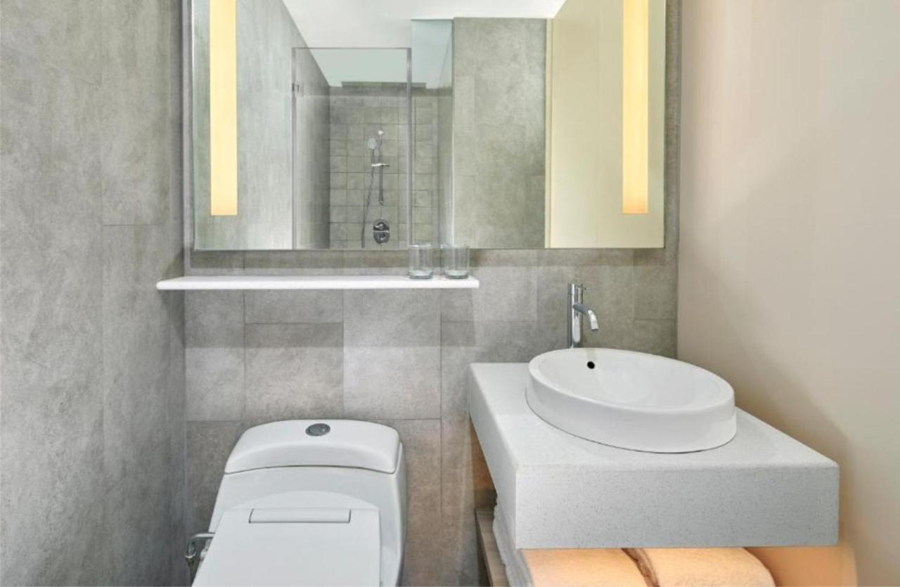 Four Points By Sheraton Surabaya, Pakuwon Indah Exterior foto